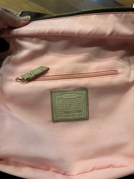 Coach VINTAGE G05M-8F33 Hamptons Optic Scarf Print w Tan Suede Bottom Tote EUC - Picture 11 of 15